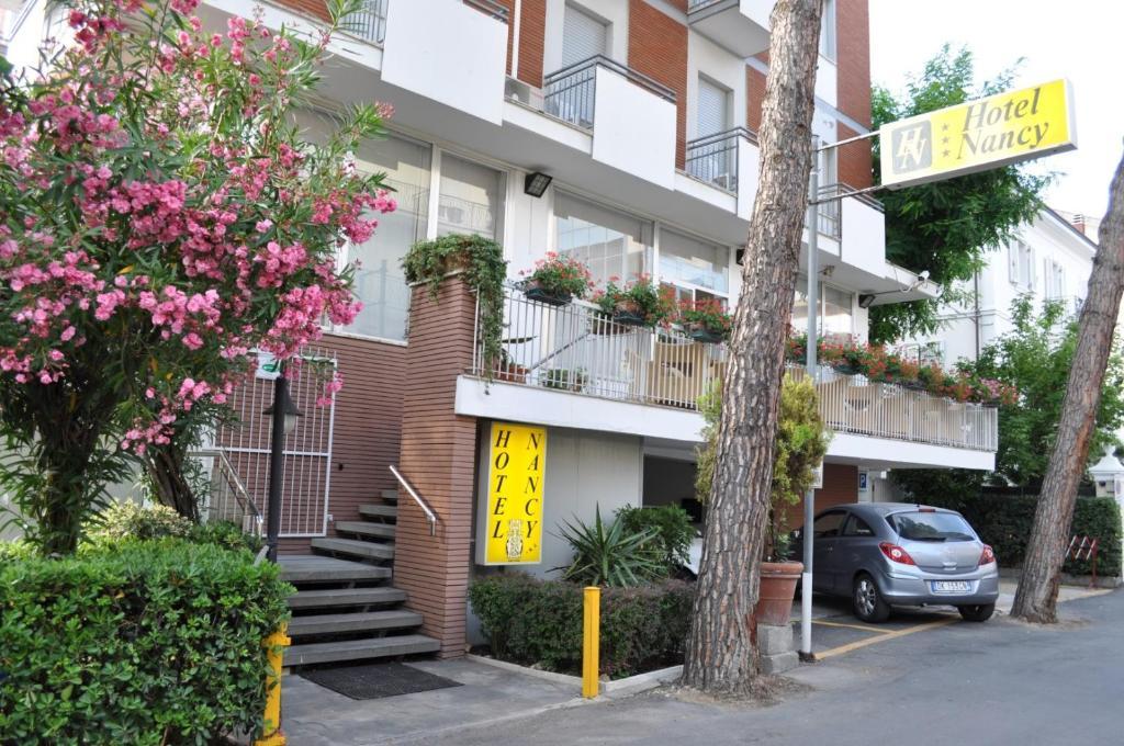 רימיני Hotel Nancy מראה חיצוני תמונה