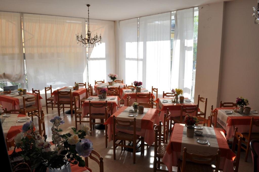 רימיני Hotel Nancy מראה חיצוני תמונה