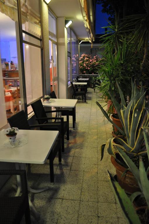 רימיני Hotel Nancy מראה חיצוני תמונה