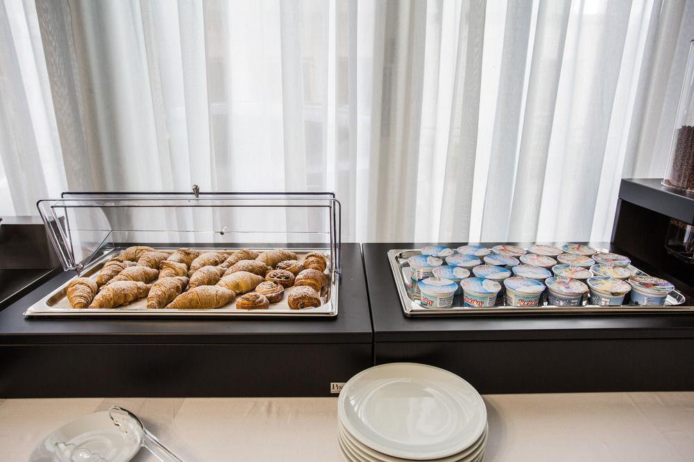 רימיני Hotel Nancy מראה חיצוני תמונה