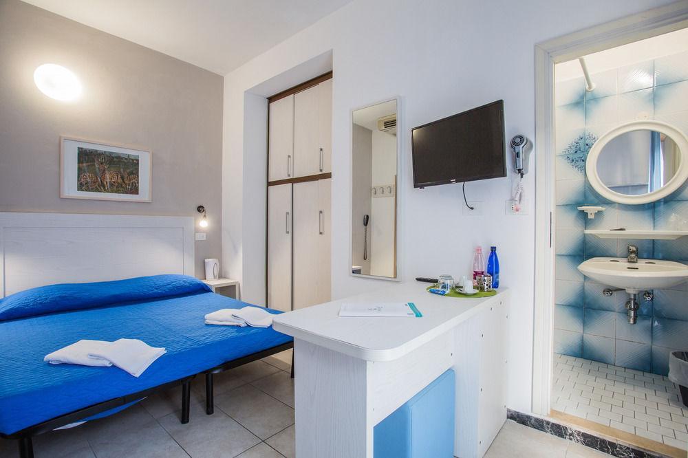 רימיני Hotel Nancy מראה חיצוני תמונה