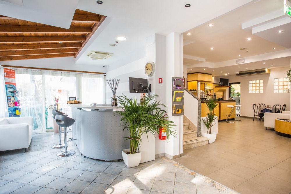 רימיני Hotel Nancy מראה חיצוני תמונה