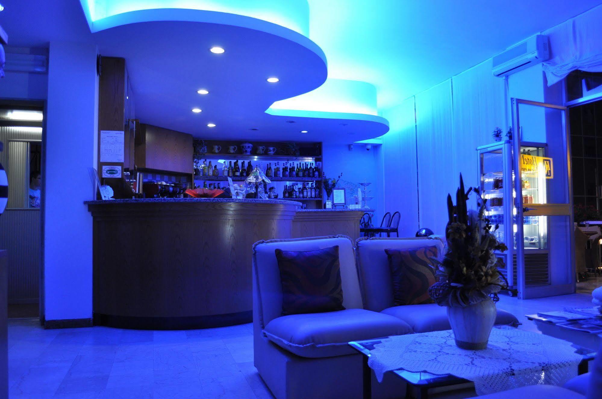 רימיני Hotel Nancy מראה חיצוני תמונה