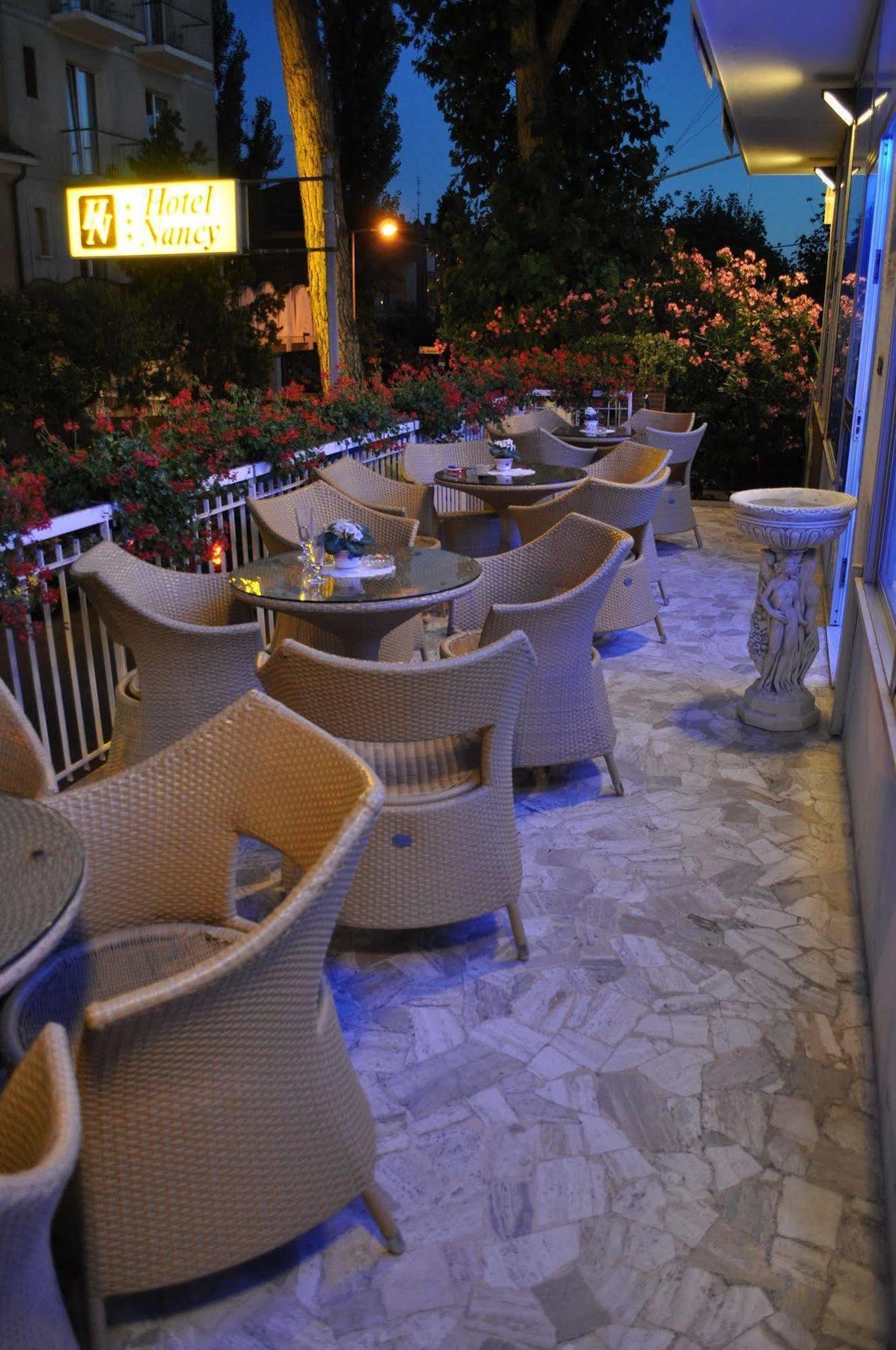 רימיני Hotel Nancy מראה חיצוני תמונה